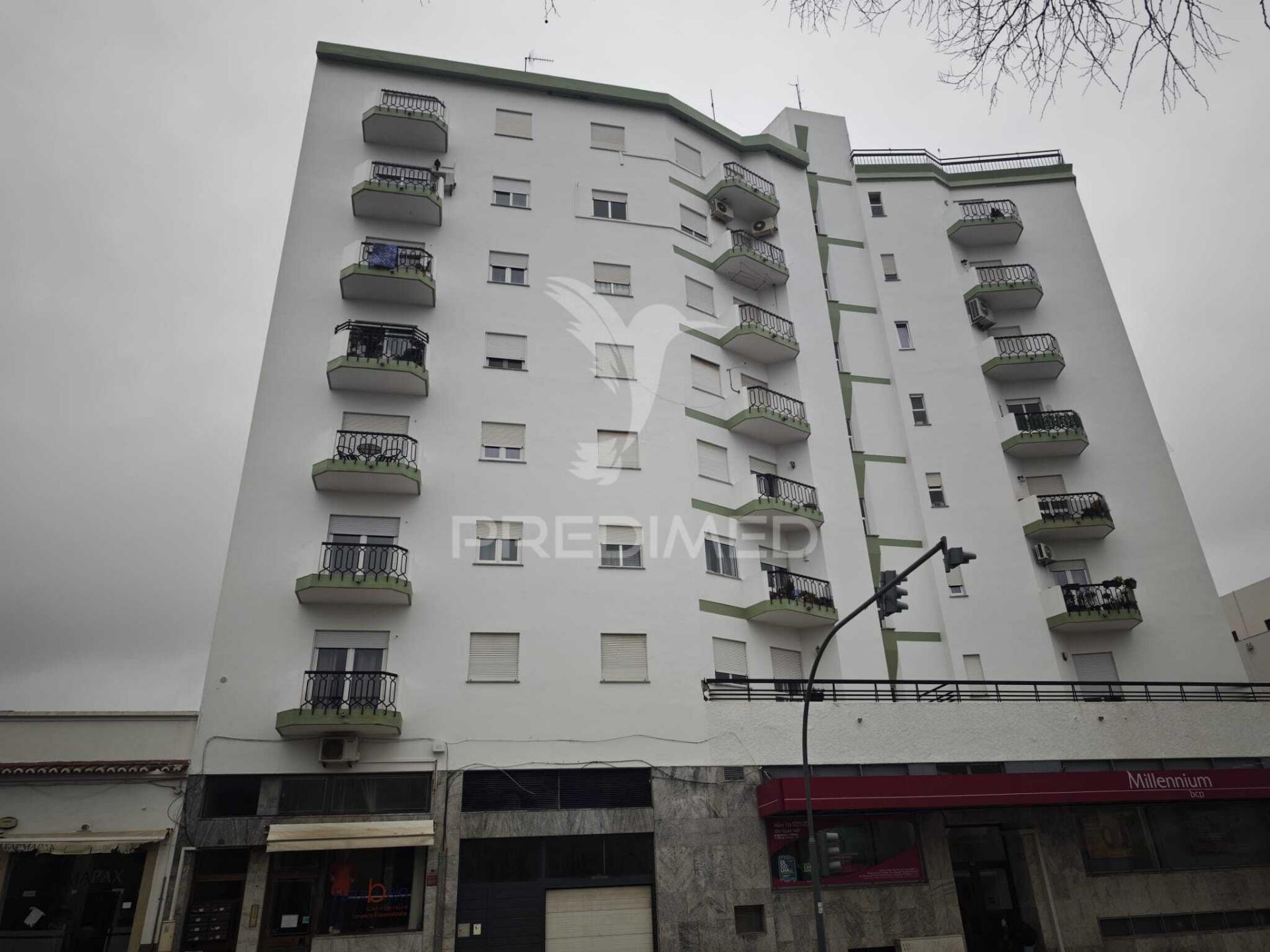 Apartamento t2 no centro de beja com vista sobre a planície alentejana