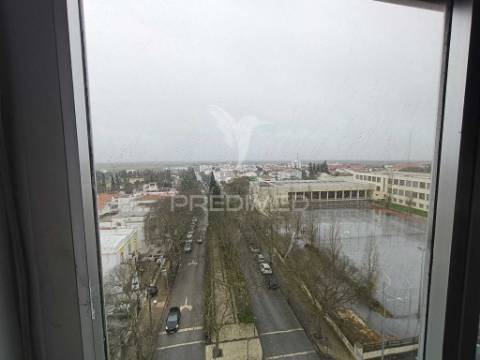 Apartamento t2 no centro de beja com vista sobre a planície alentejana