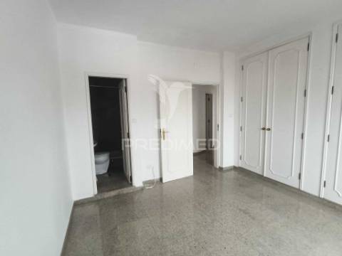 Apartamento t2 no centro de beja com vista sobre a planície alentejana