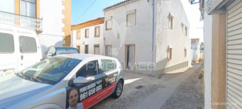 Casa no centro histórico de nisa