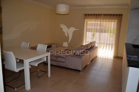 Moradia v3+1 na quinta dos vales algoz