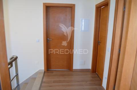 Moradia v3+1 na quinta dos vales algoz