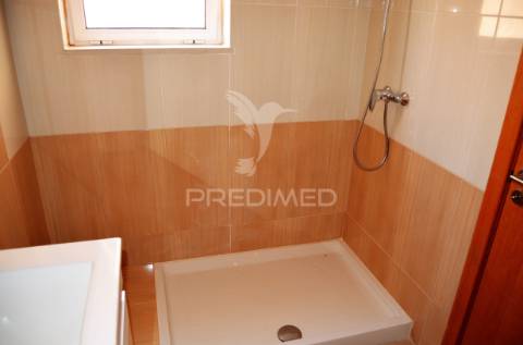 Moradia v3+1 na quinta dos vales algoz