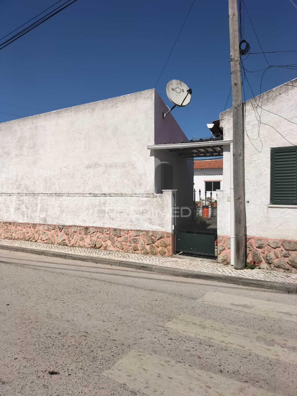 Quinta com 1203 m² - pegões, montijo