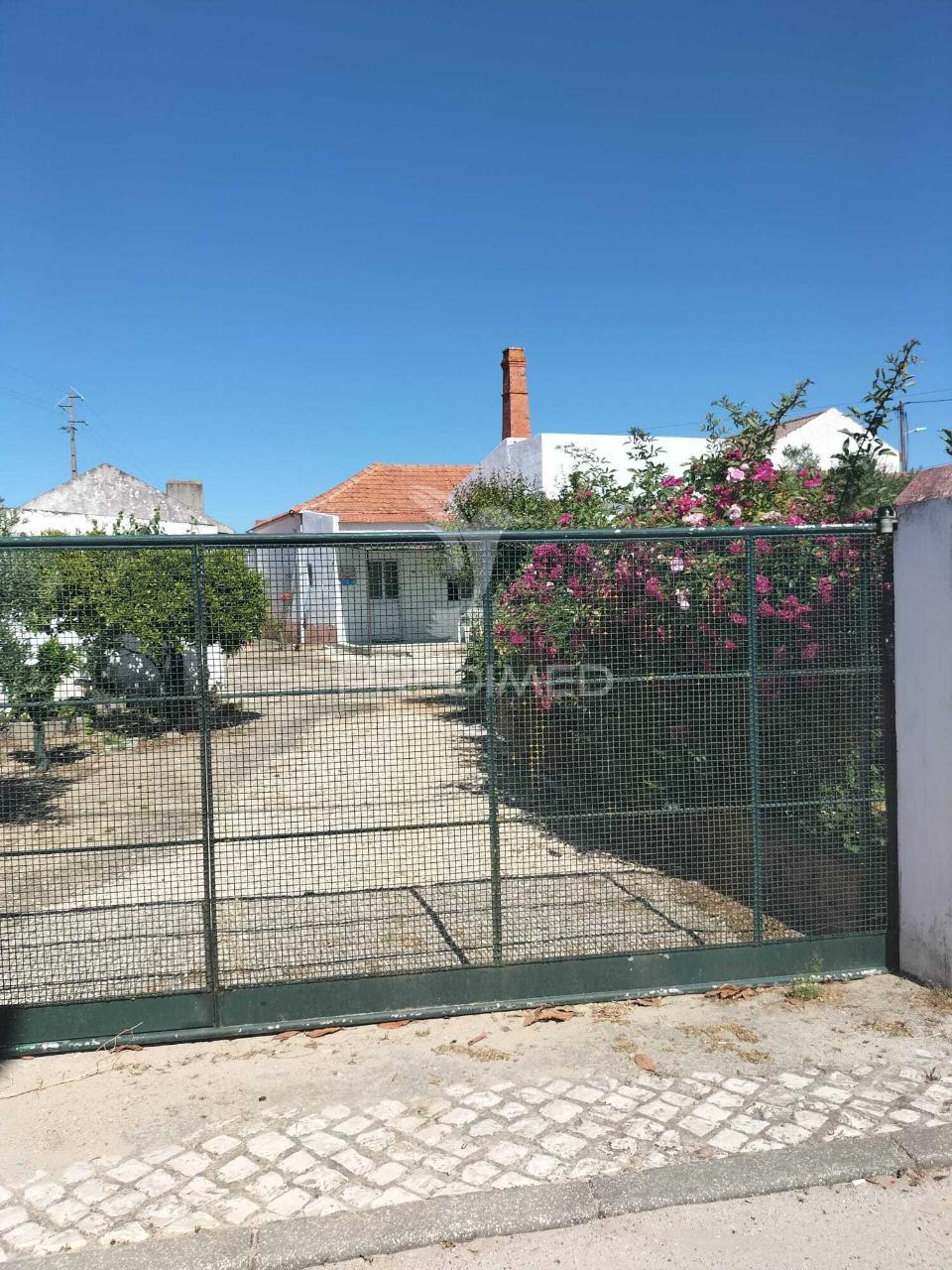 Quinta com 1203 m² - pegões, montijo