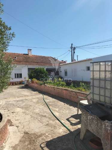 Quinta com 1203 m² - pegões, montijo