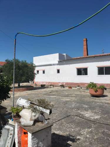 Quinta com 1203 m² - pegões, montijo