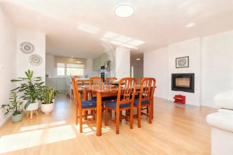 Moradia de excelência em rubiães – paredes de coura