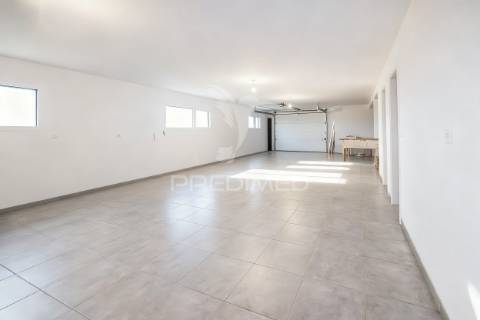 Moradia de excelência em rubiães – paredes de coura