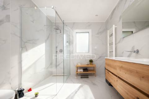 Moradia de excelência em rubiães – paredes de coura