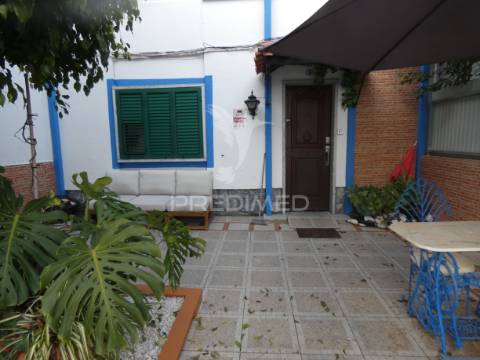 Moradia t3 com quintal