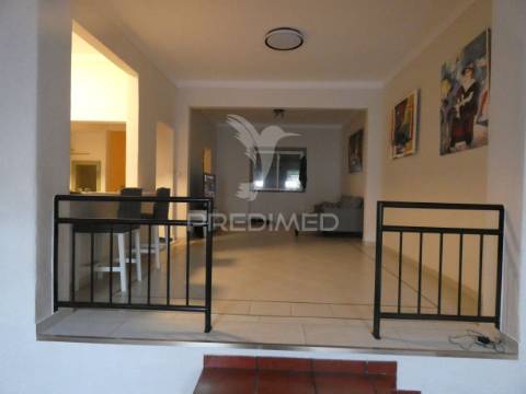 Moradia t3 com quintal