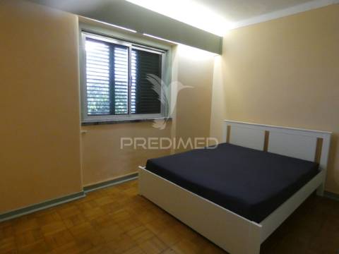 Moradia t3 com quintal