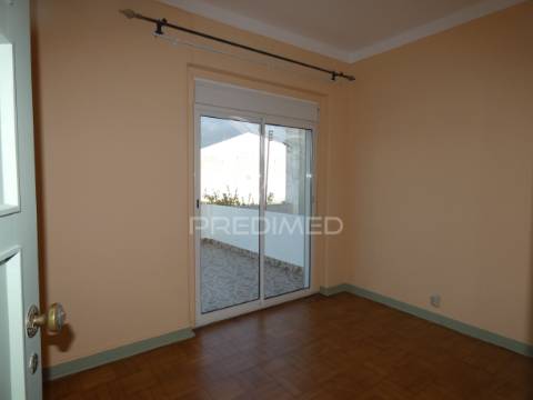 Moradia t3 com quintal