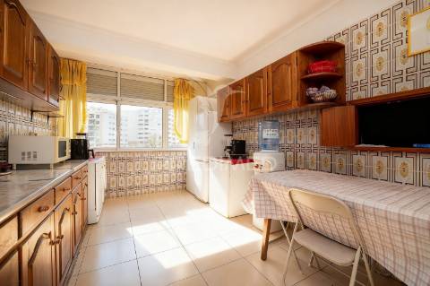 Encontre o seu espaço...fantástico apartamento t2+1