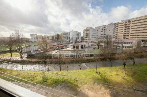 Encontre o seu espaço...fantástico apartamento t2+1