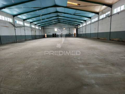 Armazém zona industrial de oiã