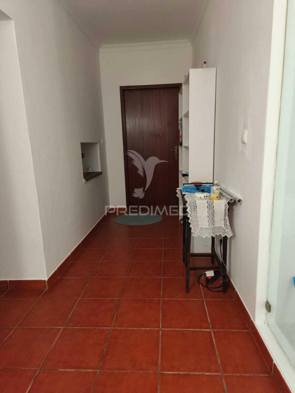 Moradia t3 com jardim e horta em santa eulália – elvas