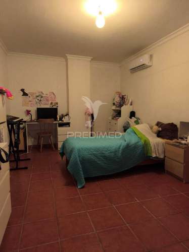 Moradia t3 com jardim e horta em santa eulália – elvas