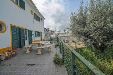 Moradia t3 com jardim e horta em santa eulália – elvas