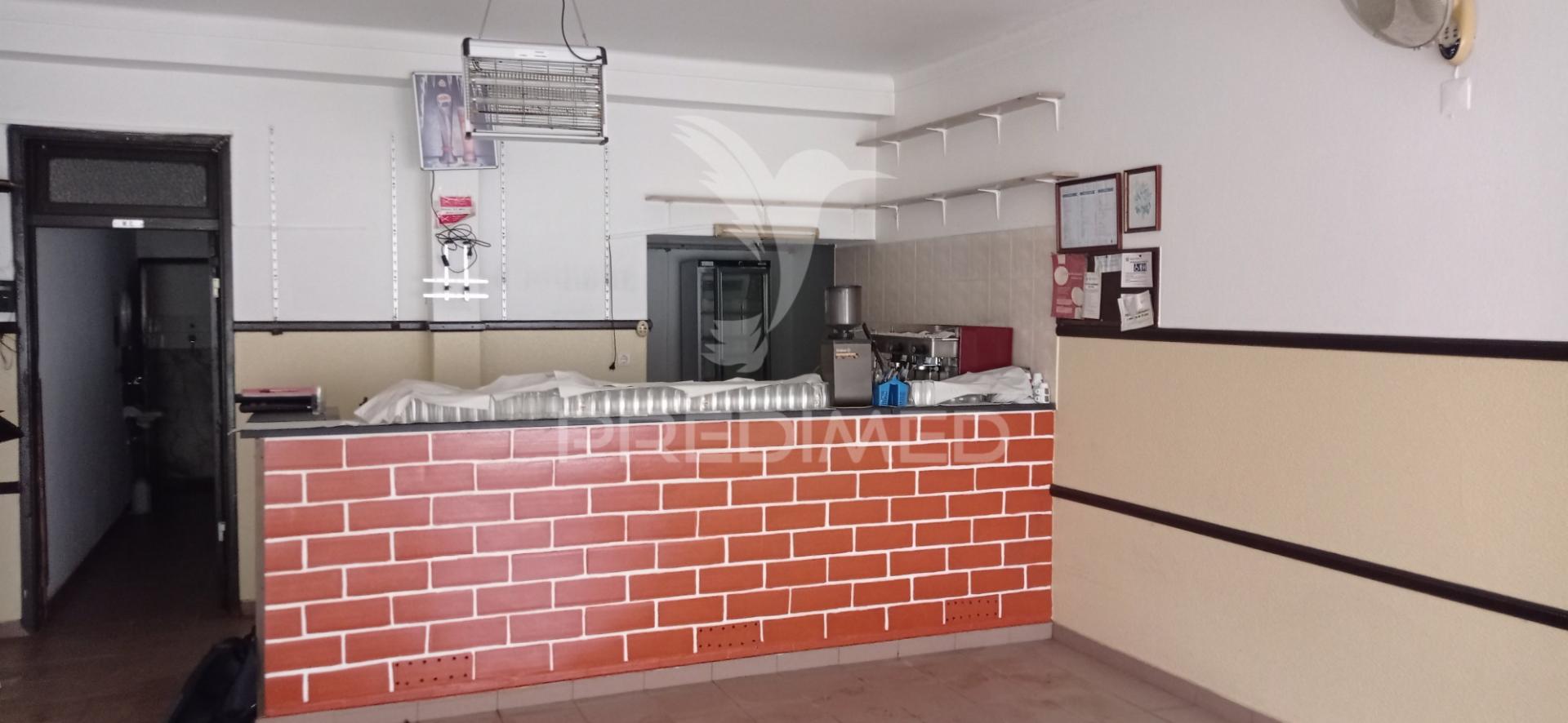 Imóvel p/ comércio/serviços, tramagal