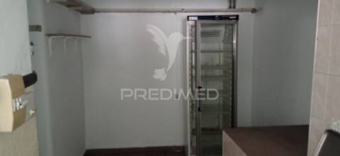 Imóvel p/ comércio/serviços, tramagal