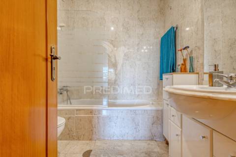 T1+1 garagem fechada e arrumos ( vilar do andorinho)