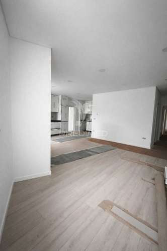 Moradia t2 totalmente remodelada com jardim e garagem