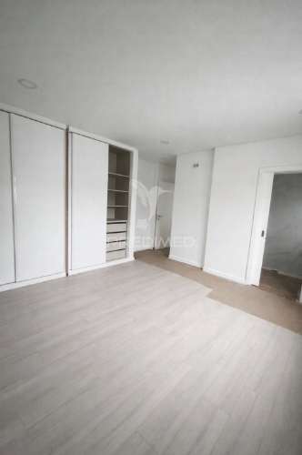 Moradia t2 totalmente remodelada com jardim e garagem