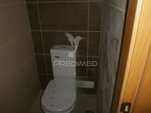 Loja ampla com garagem | pereira – bons acessos a coimbra