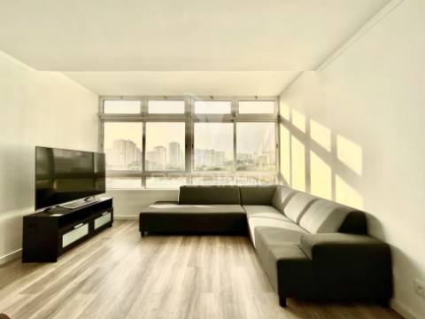 T2+1 em quarteira renovado