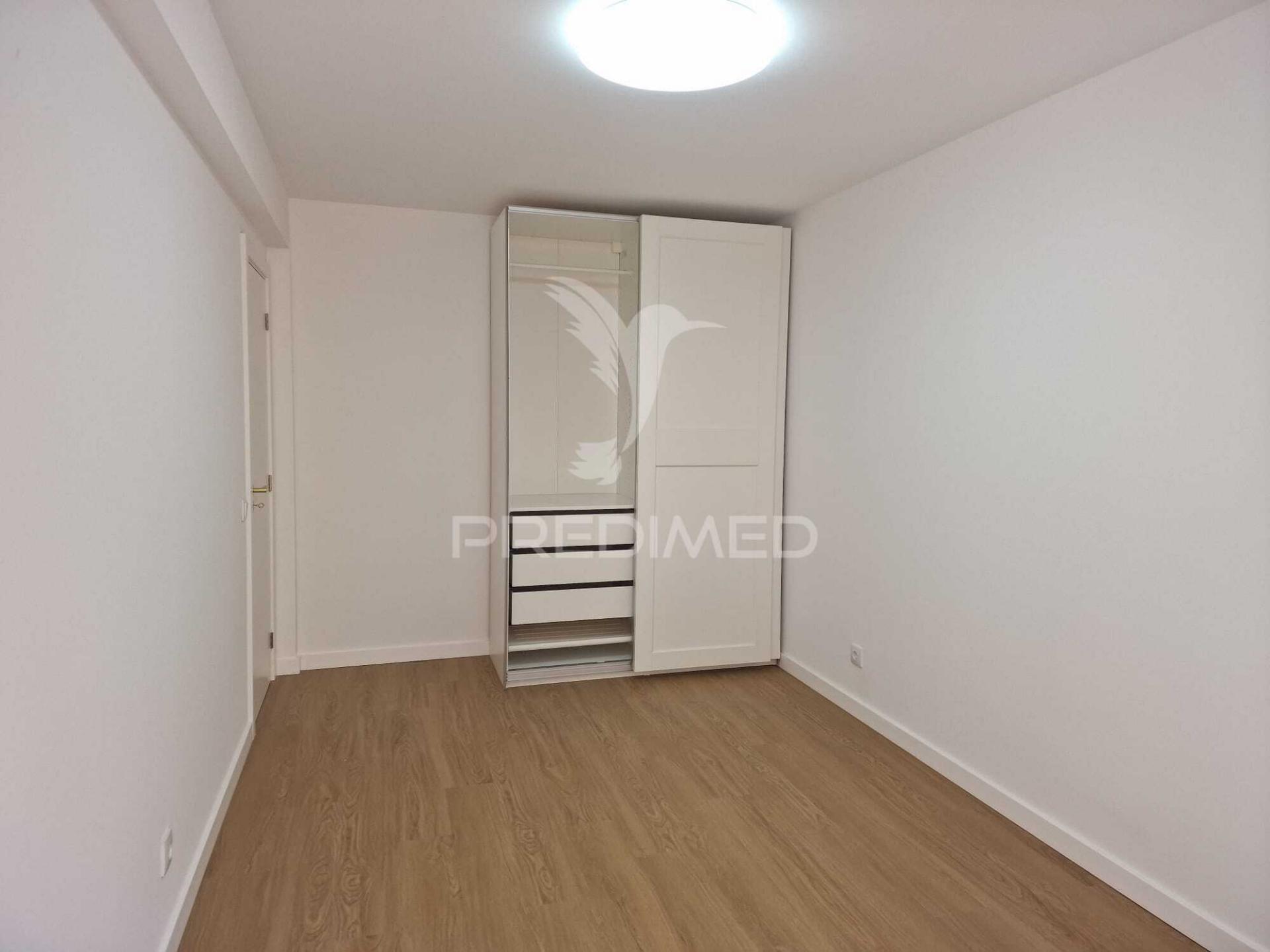 Apartamento t2 com duas casas de banho