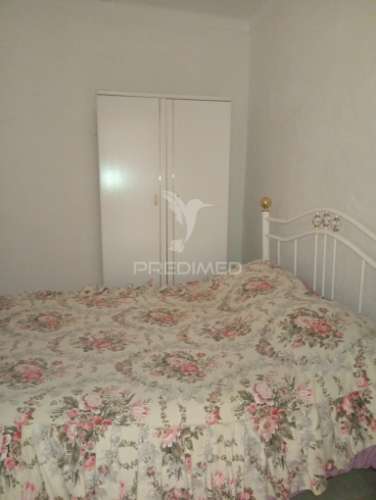 Moradia rc e 1º andar com quintal