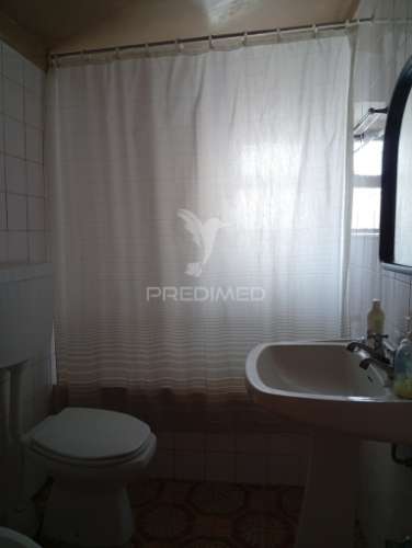 Moradia rc e 1º andar com quintal