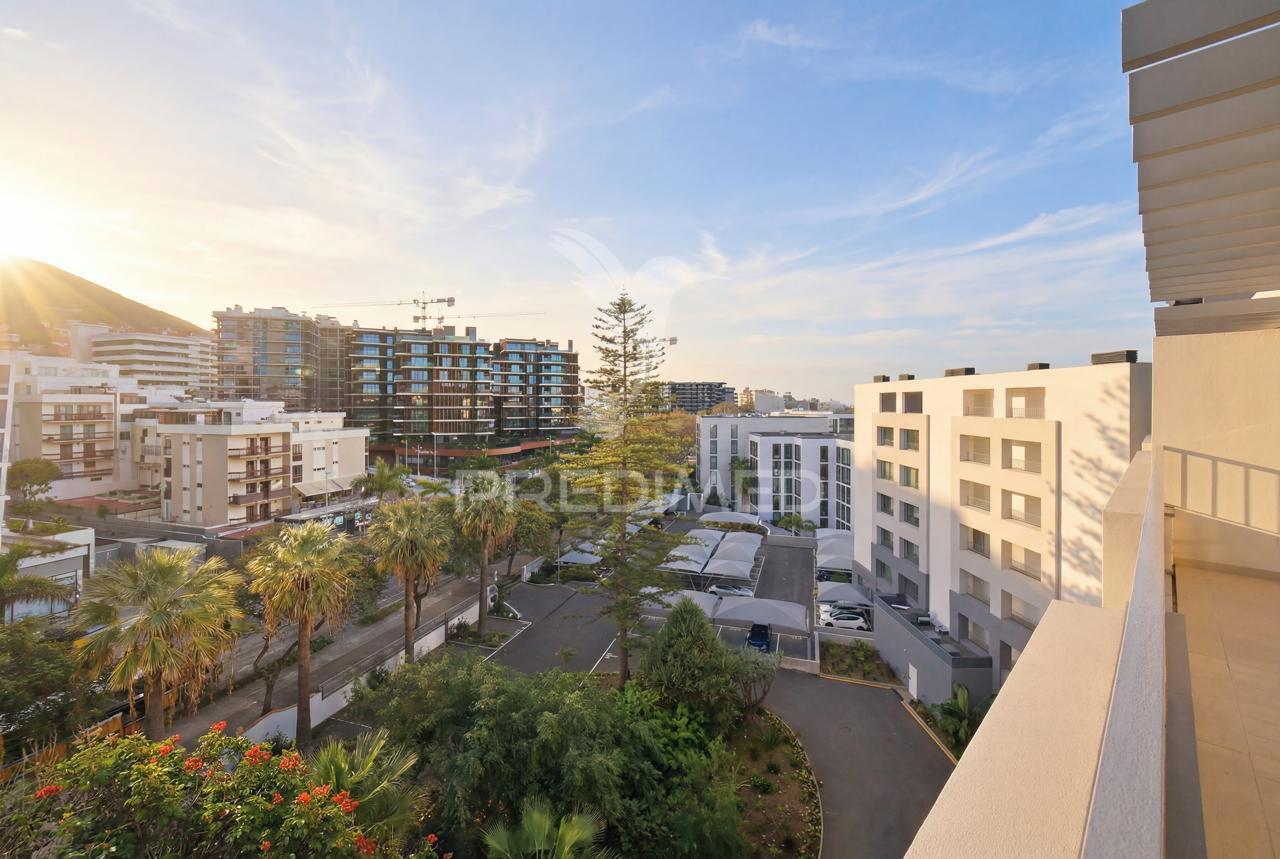 Apartamento t2 com acesso direto à praia formosa | madeira acqua residences