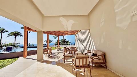 Apartamento t2 com acesso direto à praia formosa | madeira acqua residences