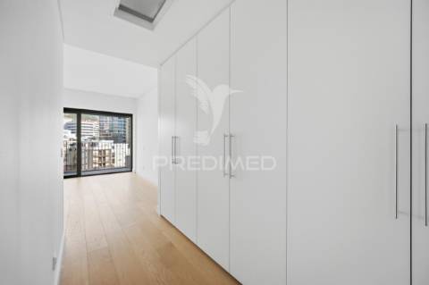 Apartamento t2 com acesso direto à praia formosa | madeira acqua residences