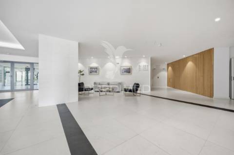 Apartamento t2 com acesso direto à praia formosa | madeira acqua residences