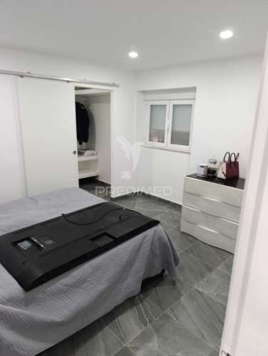 Moradia térrea- inserida num lote de terreno de 645m2-elvas