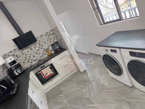 Moradia térrea- inserida num lote de terreno de 645m2-elvas