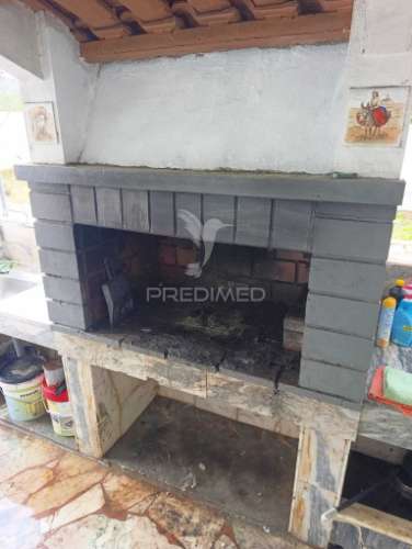 Moradia térrea- inserida num lote de terreno de 645m2-elvas