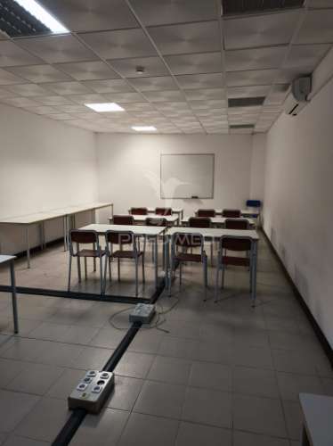 Espaço comercial de 219,6 m² no centro de albufeira