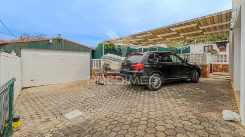 Moradia t4 com piscina aquecida em carvoeiro