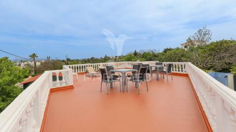 Moradia t4 com piscina aquecida em carvoeiro