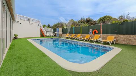 Moradia t4 com piscina aquecida em carvoeiro