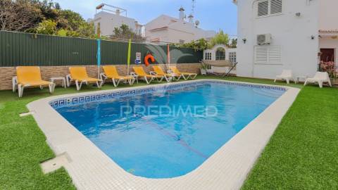 Moradia t4 com piscina aquecida em carvoeiro