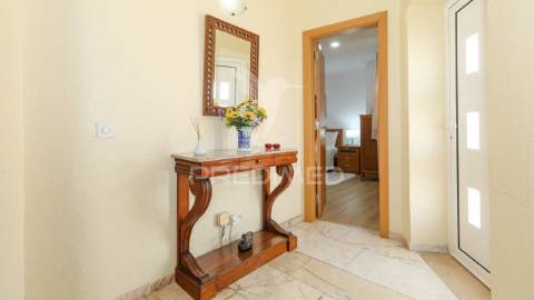 Moradia t4 com piscina aquecida em carvoeiro