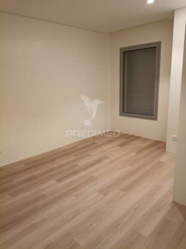 T2 para venda  em serralves