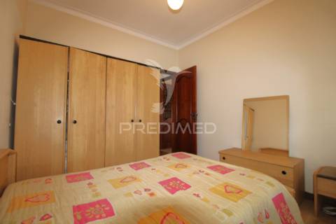 Moradia t4 bi-familiar em s. romão coronado, trofa