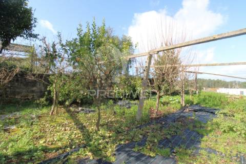 Moradia t4 bi-familiar em s. romão coronado, trofa